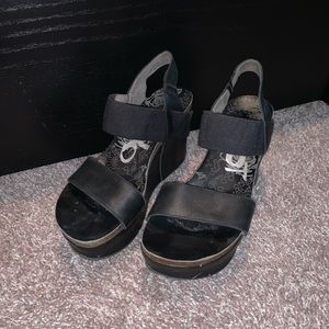 OTBT Black Bushnell Wedge Heels - Sz 7.5